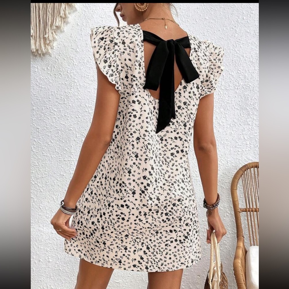 Brand new women’s medium (6) sundress